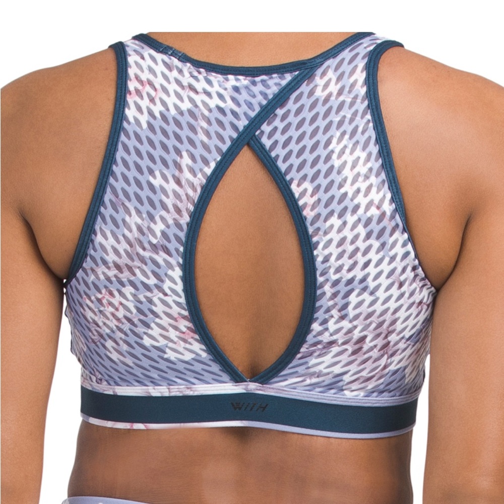 Peloton wild flower exercise set sports bra and capris size XS NWT - Picture 3 of 4